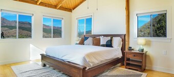 Red Cliff Chalet, Cozy 2BD guesthouse, AC, Close to town, hot springs, skiing