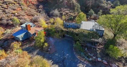 Red Cliff Chalet, Cozy 2BD guesthouse, AC, Close to town, hot springs, skiing