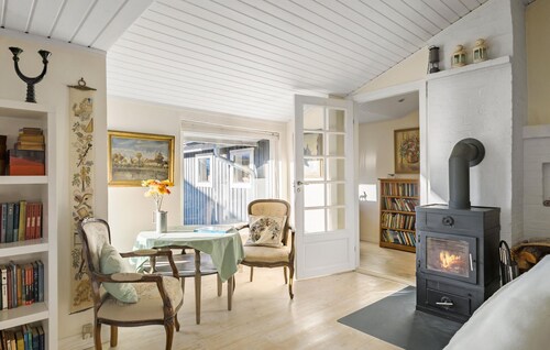 Beautiful home in ølsted with WiFi