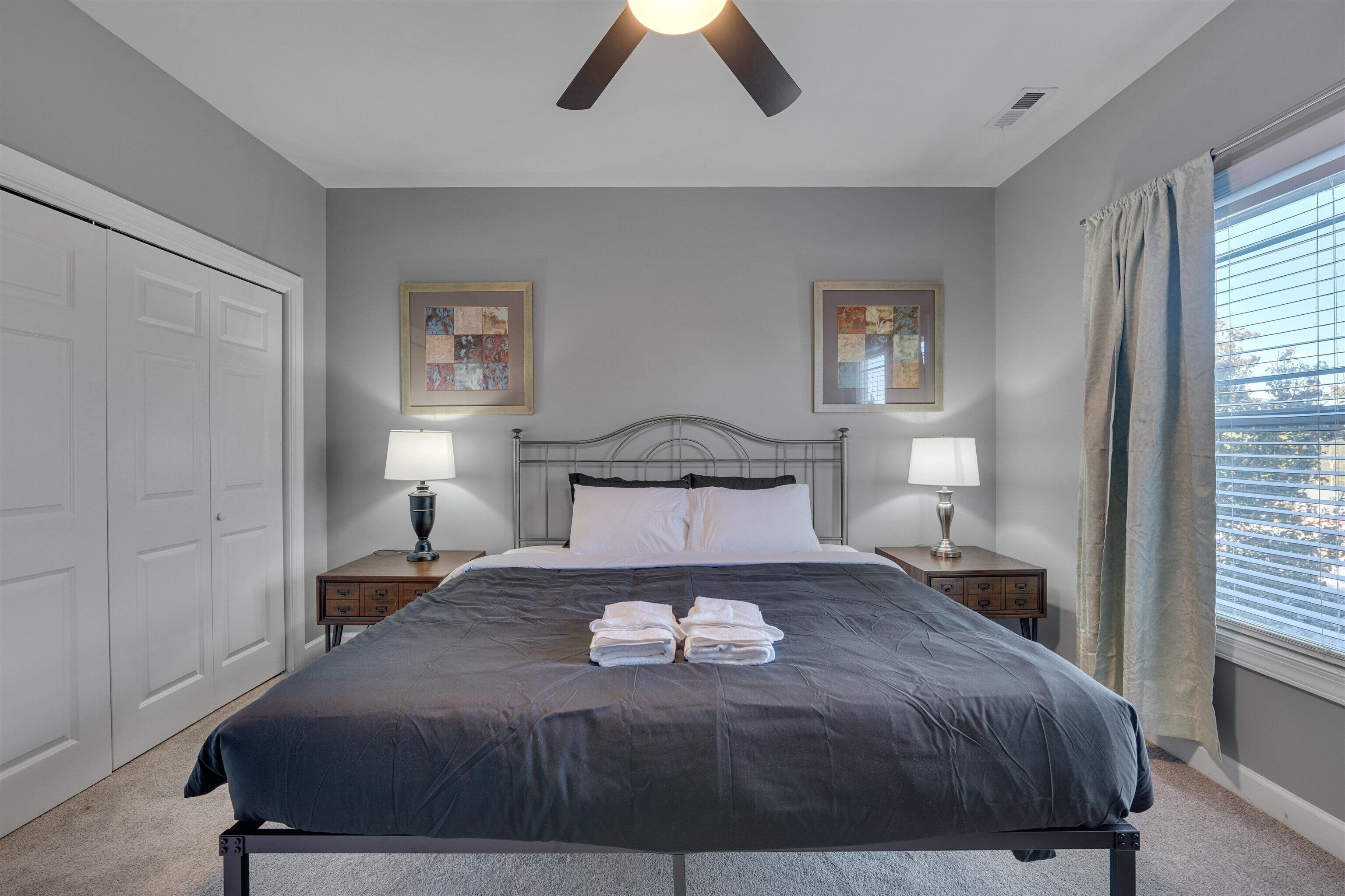 3 bedrooms, desk, iron/ironing board, WiFi