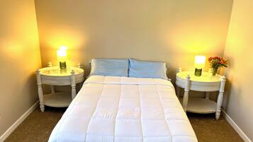 Standard House | Iron/ironing board, free WiFi, bed sheets