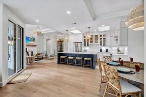 Dining - Spacious Coastal Getaway | Private Pool, Lagoon Views with Dock, Balcony, and Yard (Hilton Head Island)