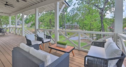 Lakefront 5BR House w/ Porch & Amazing View