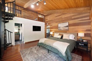 2 soverom, strykejern/-brett, wi-fi og sengetøy