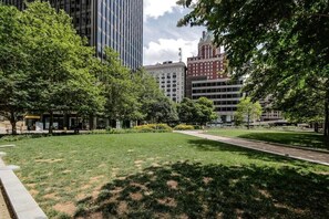 Property grounds - Baltimore executive Furnished rentals (Baltimore)