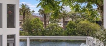 The Little River Cottage - Riverfront Retreat