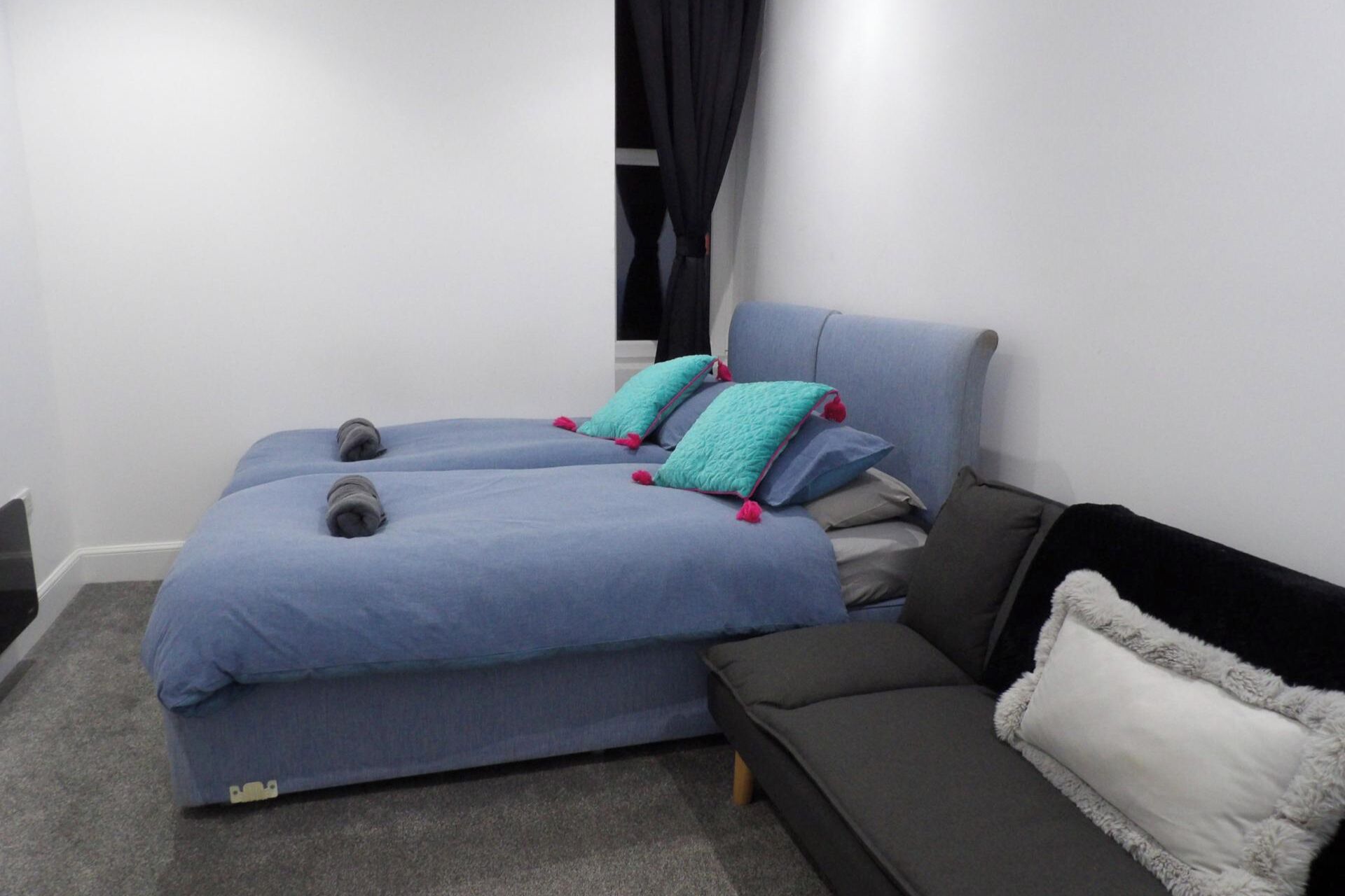 2 bedrooms, iron/ironing board, WiFi, bed sheets