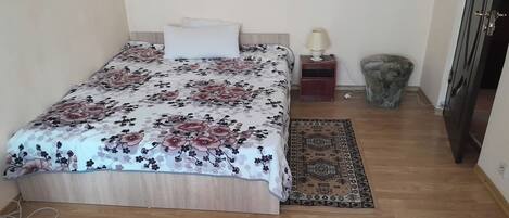 2 Schlafzimmer, Bügeleisen/Bügelbrett, WLAN, Bettwäsche