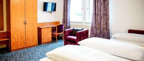 1 dormitori, wifi i roba de llit