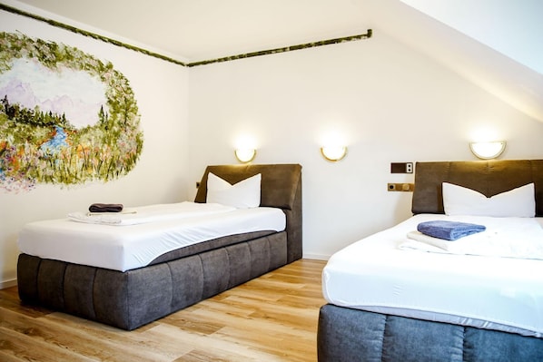 1 bedroom, WiFi, bed sheets