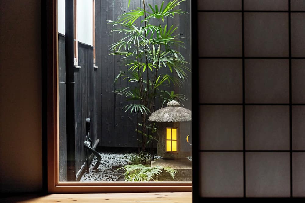 YADORU KYOTO HANARE Shirotaki No Yado