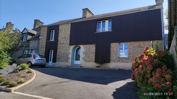 Façade de l’hébergement