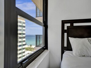 2 chambres, fer et planche à repasser, lit parapluie, Wi-Fi gratuit