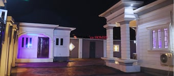 A Quiet Oasis Close to Nature and Culture