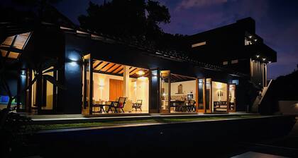 Luxury villa in a magnificent natural setting, close to the beach, infinity pool, Ayurveda spa, chef,