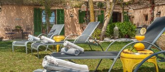 Bed and Breakfast 'Doppelzimmer Gregal Es Llobets' with Mountain View, Wi-Fi and Air Conditioning