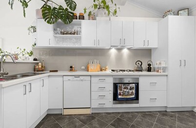 A leafy retreat only a skip and jump away from  the lively city of Boxhill.