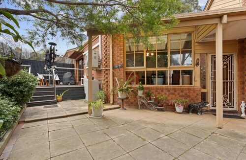A leafy retreat only a skip and jump away from  the lively city of Boxhill.