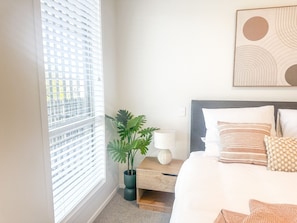 3 bedrooms, iron/ironing board, Internet, bed sheets
