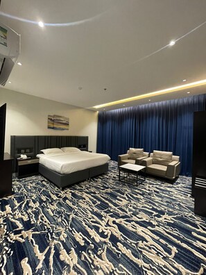 Family Apartment | Egyptian cotton sheets, premium bedding, pillowtop beds - qimampark AlNamas6 (Al Namas)