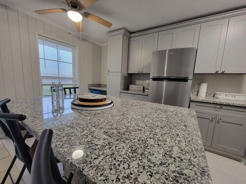 Secret Cajun Retreat Peaceful Corner Stay -  HAR 2