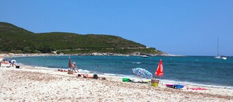 2-bedroom apartment for 6 people including 4 adults