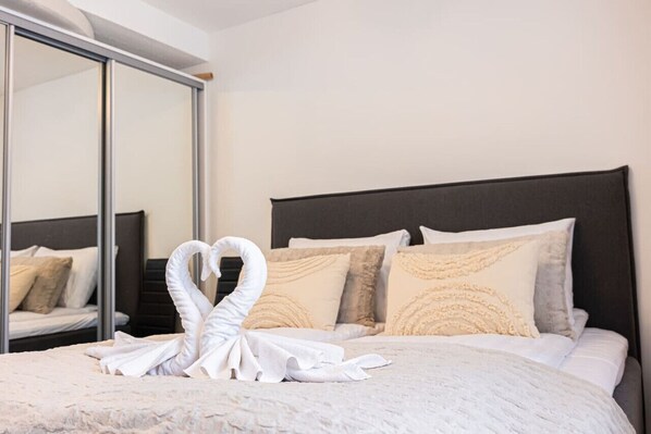 1 bedroom, free WiFi, bed sheets