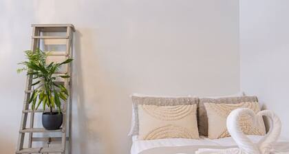 Santa's Suites I by BookLapland