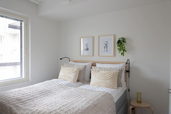 1 bedroom, WiFi, bed sheets