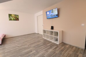 Flat-screen TV - City Palace Apartments 1020 Vie (Vienna)