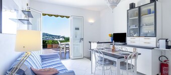 Stunning  villa for 6 people with pool, WIFI, TV and terrace