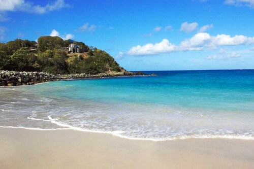 Apartment with terrace and private garden 2 minutes walk from the beach