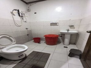 Room, 2 Bedrooms | Bathroom