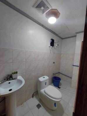 Quarto, 1 quarto | Comodidades do banheiro