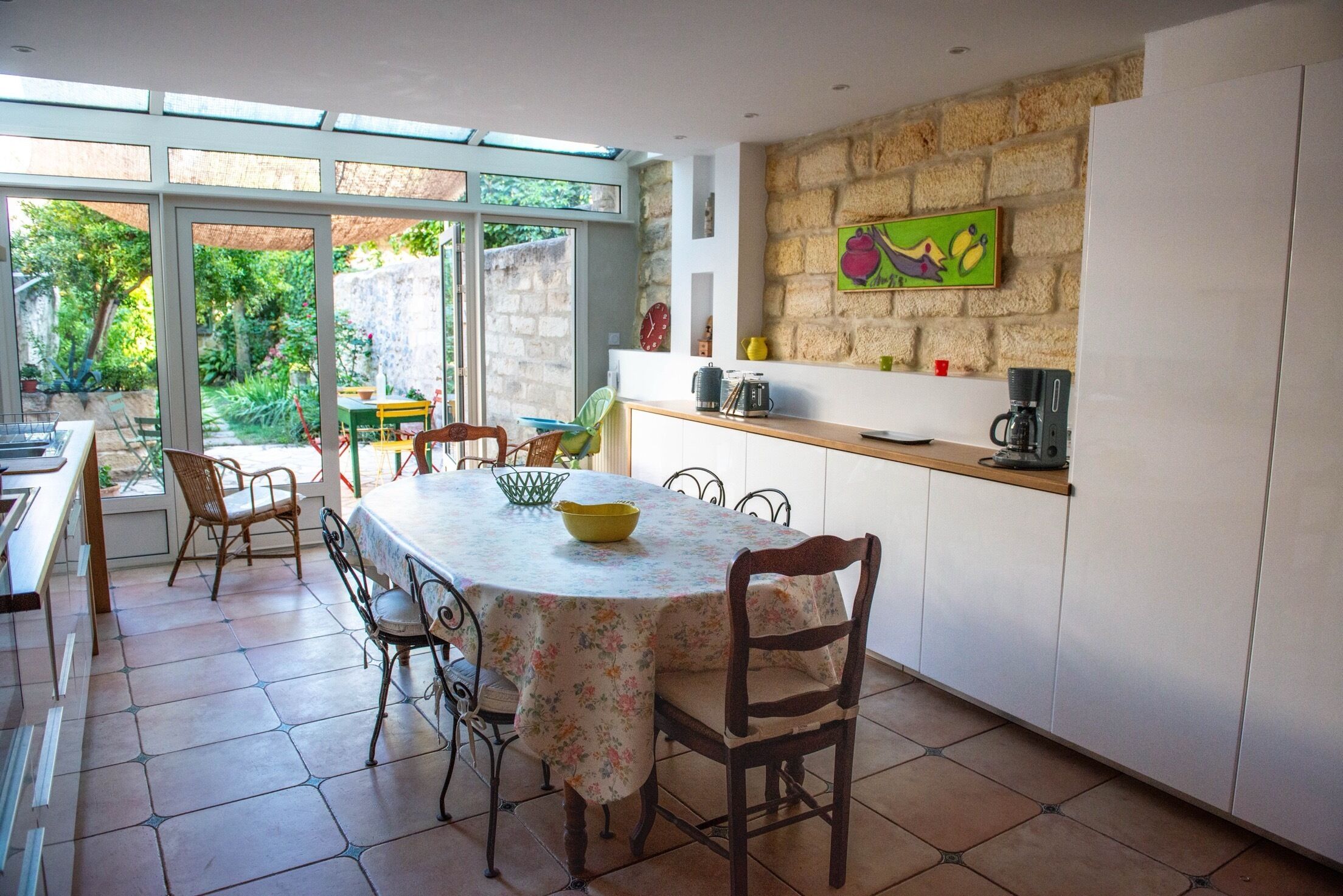 Maison mitoyenne, patio | Salle à manger