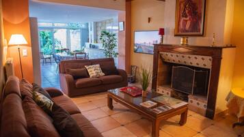 Townhome, Patio | Living room