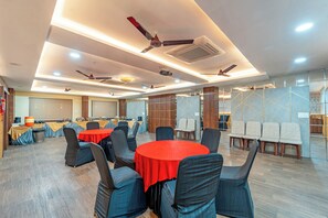 Banquet hall - Treebo Premium Zorba - Hoshangabad Road (Bhopal)