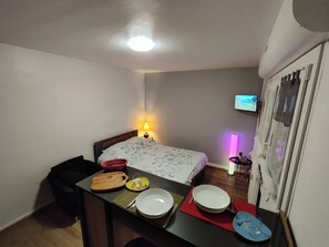 1 bedroom, free WiFi, bed sheets - Secret Lodge  (Belfort)
