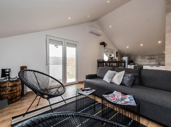 House (Four Bedroom Holiday Home) | Living room | 32-inch flat-screen TV with digital channels - Relaxing Bisko Retreat With Outdoor Pool, Furnished Terrace and BBQ (Trilj)