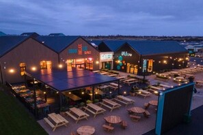 Cabin | Bahagian luar