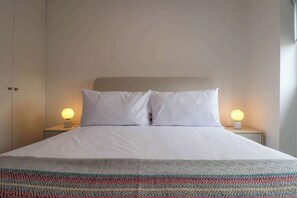 1 bedroom, desk, iron/ironing board, WiFi - w* | Majestic 1BR w/ Perfect Balcony in Cusco (Cusco)