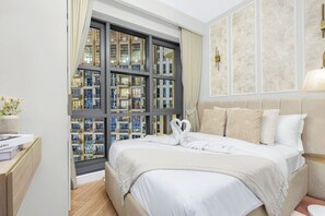 2 bedrooms, iron/ironing board, WiFi, bed sheets