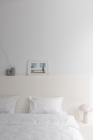 3 bedrooms, iron/ironing board, WiFi, bed sheets - 3BR Luxury Villa in Tbilisi (shindisi)