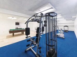 Villa (Eight Bedroom Villa with Pool and Gym) | Sportschool