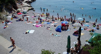 Apartments Bionda Senj