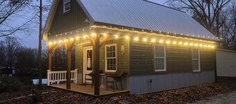 Broyles Landing Cottage at Lake Hartwell SC