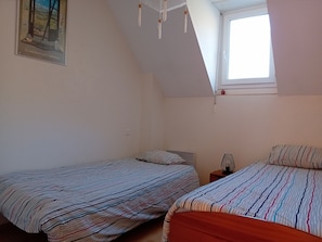 3 slaapkamers, reisbedje, gratis wifi