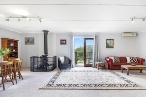 TV connectée, cheminée