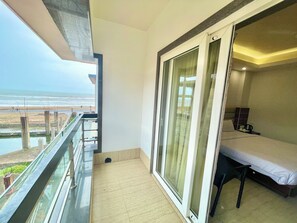 Beach/ocean view