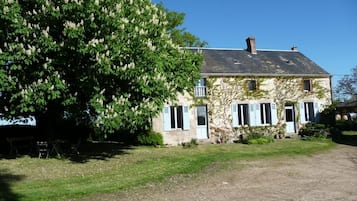 Esterni